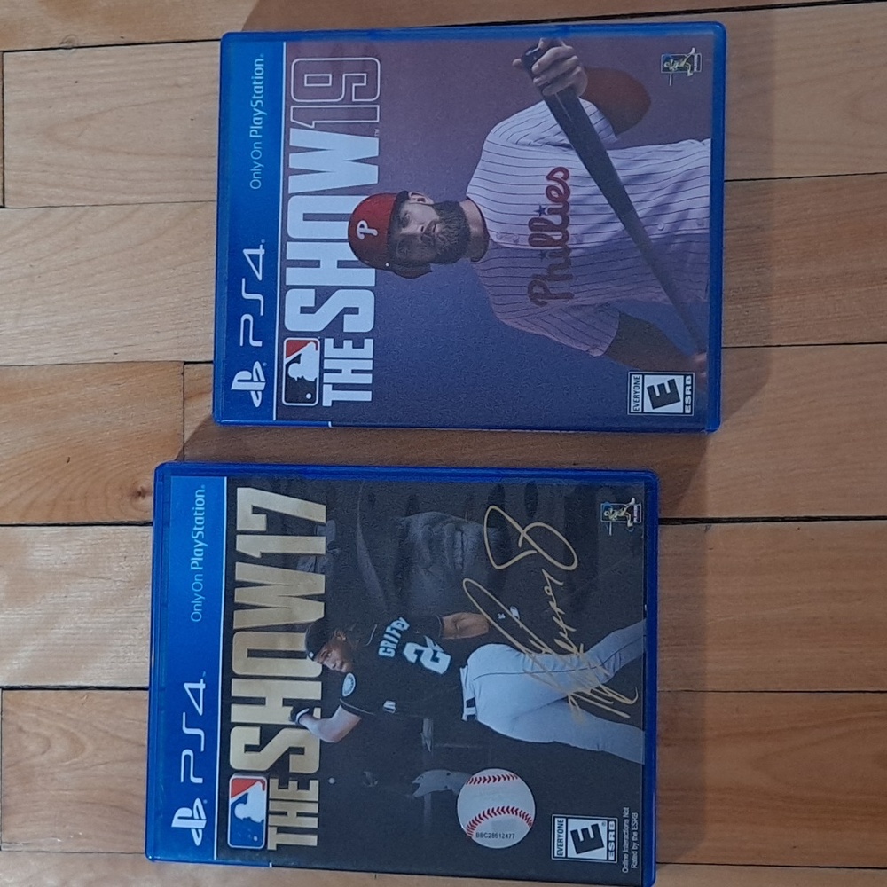 The Show 17 & 19 ps4 game bundle
